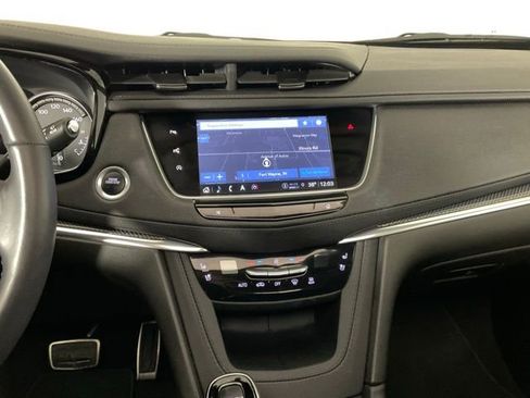 Used 2024 Cadillac XT5 Sportv w/ Technology Package image 14