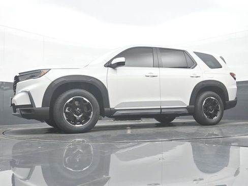 Certified 2025 Honda Pilot EX-L image 26