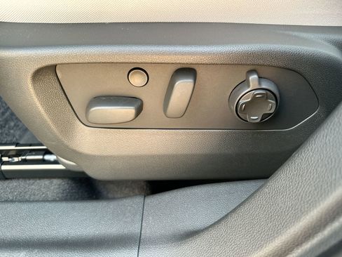 New 2025 Buick Envision Avenir image 19