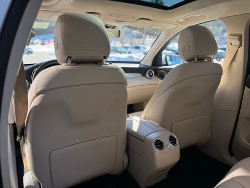 Certified 2022 Mercedes-Benz GLC 300 4MATIC image 23