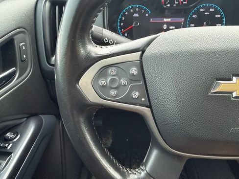 Used 2021 Chevrolet Colorado Z71 w/ Safety Package AWD/4WD image 17