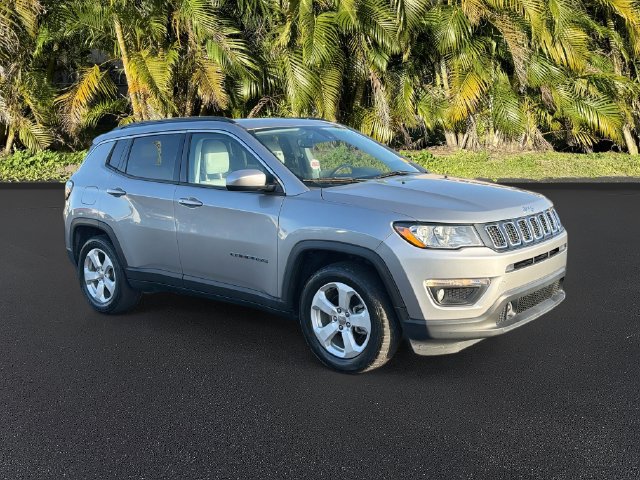 Used 2021 Jeep Compass Latitude w/ Sun and Sound Group FWD image 2