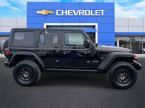 Used 2022 Jeep Wrangler Unlimited Rubicon w/ Xtreme Recon 35" Tire Package image 2