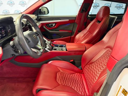 Used 2020 Lamborghini Urus AWD/4WD image 18