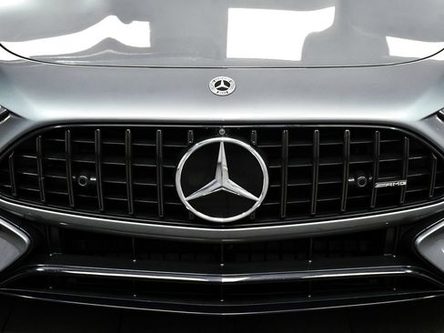 Used 2022 Mercedes-Benz SL 55 AMG 4MATIC w/ AMG Night Package II image 79
