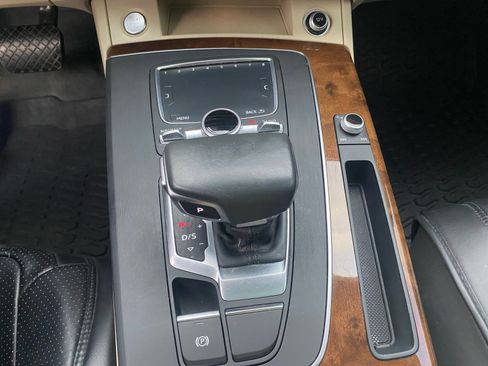 Used 2018 Audi Q5 2.0T Premium Plus image 22