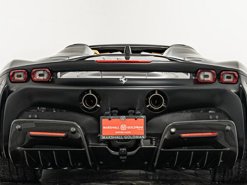 Used 2024 Ferrari SF90 Spider image 8