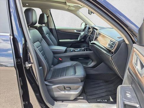 Used 2024 Volkswagen Atlas SEL AWD/4WD image 22