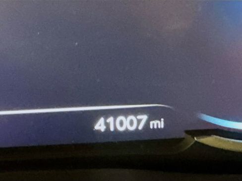 Used 2022 Genesis GV70 2.5T w/ Advanced Package image 12