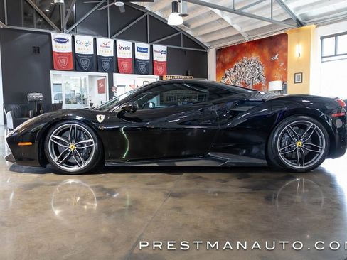 Used 2017 Ferrari 488 GTB image 18