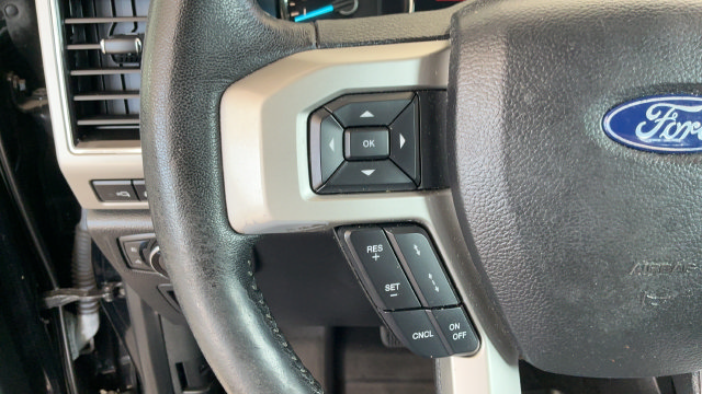 Used 2018 Ford F150 Lariat w/ Equipment Group 502A Luxury AWD/4WD image 12