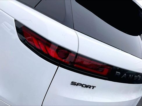 Used 2023 Land Rover Range Rover Sport SE Dynamic image 31