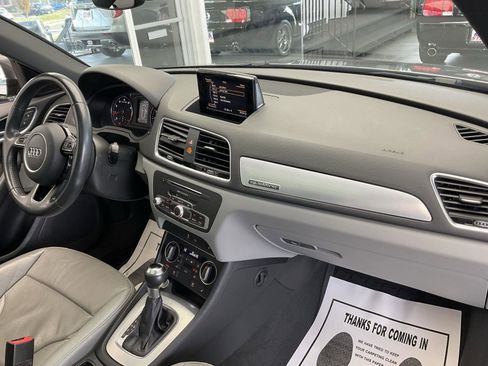 Used 2018 Audi Q3 2.0T Premium w/ Convenience Package image 12