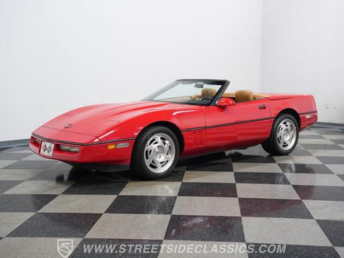 Used 1990 Chevrolet Corvette Convertible RWD image 7