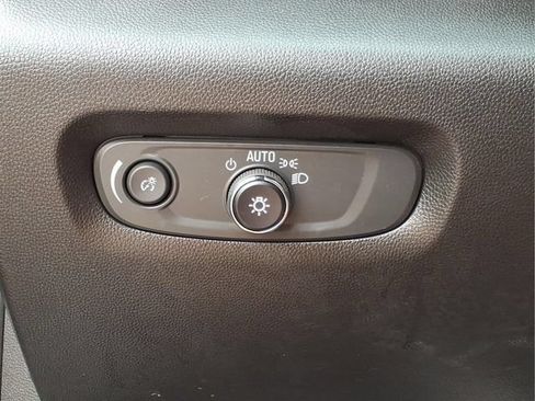 Used 2023 Chevrolet Traverse LT w/ LPO, Floor Liner Package AWD/4WD image 18