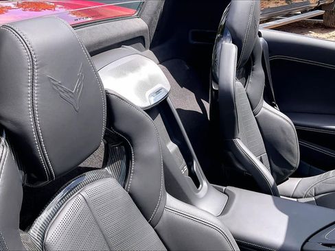 Used 2024 Chevrolet Corvette Stingray Premium Conv w/ Z51 Performance Package image 31