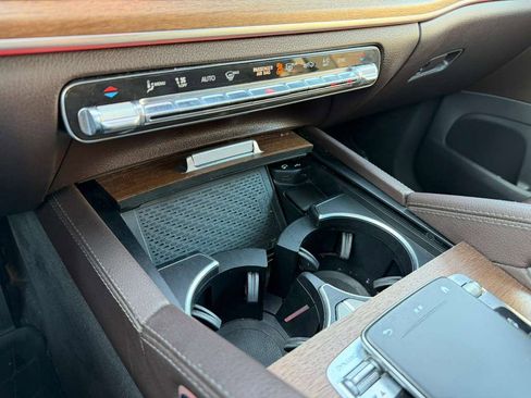 Used 2020 Mercedes-Benz GLS 450 4MATIC image 38