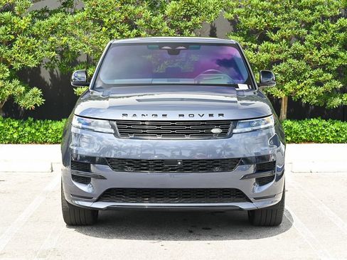 Used 2023 Land Rover Range Rover Sport SE Dynamic AWD/4WD image 2