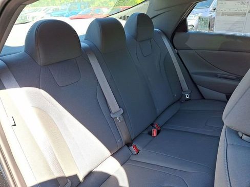 New 2026 Hyundai Elantra SE FWD image 13