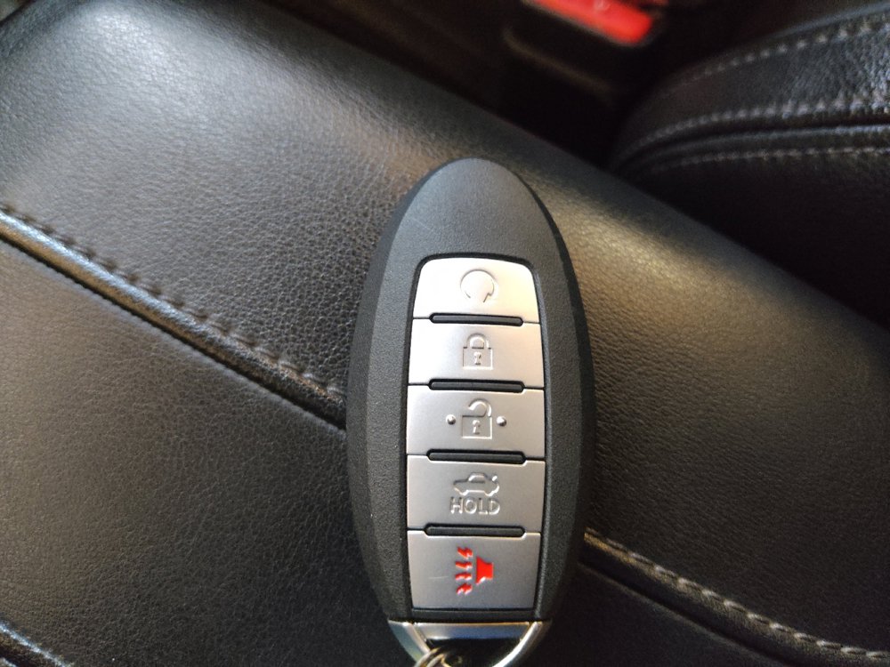 Used 2019 Nissan Rogue SL FWD image 32