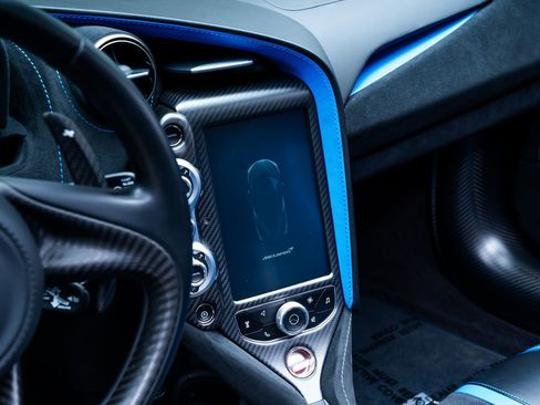 Used 2020 McLaren 720S Performance RWD image 14