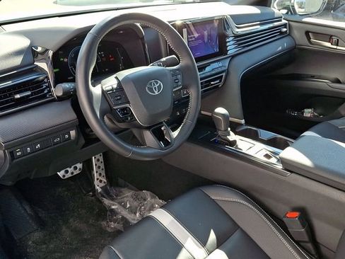 Certified 2025 Toyota Camry SE image 15