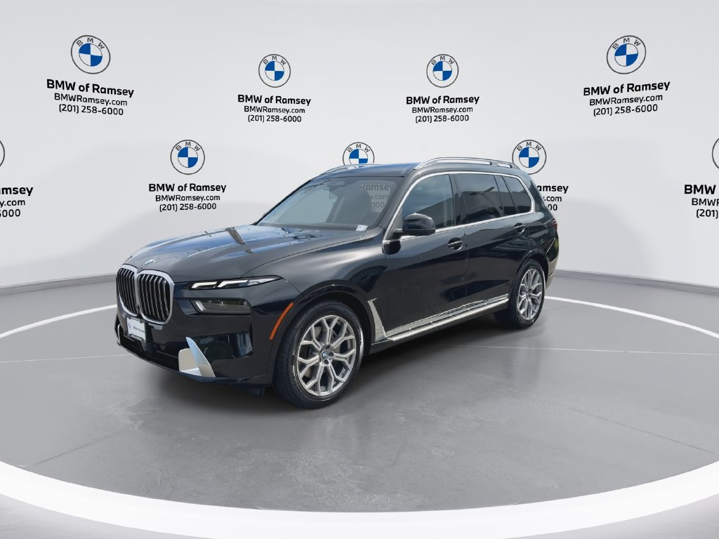 Used 2024 BMW X7 xDrive40i AWD/4WD image 4