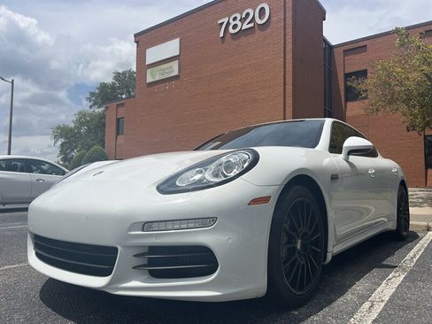 Used 2015 Porsche Panamera 4S AWD/4WD image 1