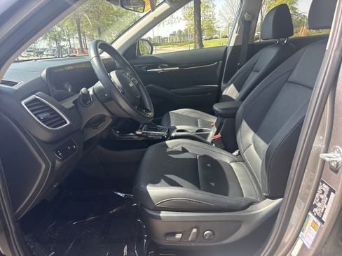 Used 2024 Kia Seltos EX AWD/4WD image 13