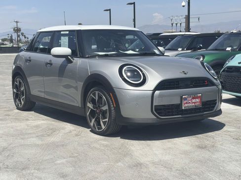 Used 2026 MINI Cooper S FWD image 2