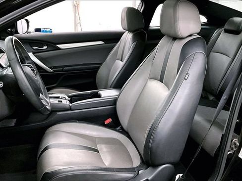 Used 2017 Honda Civic Touring image 24