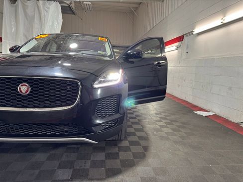 Used 2020 Jaguar E-PACE SE image 26