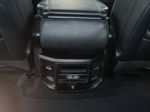 Used 2022 RAM 1500 Laramie AWD/4WD image 43