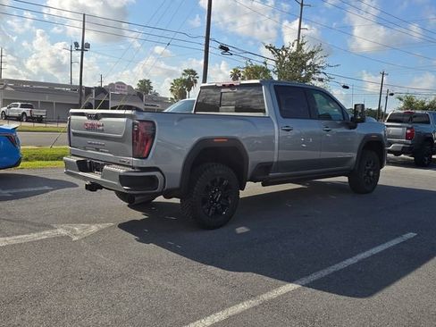 New 2026 GMC Sierra 2500 AT4 w/ AT4 Premium Plus Package AWD/4WD image 5