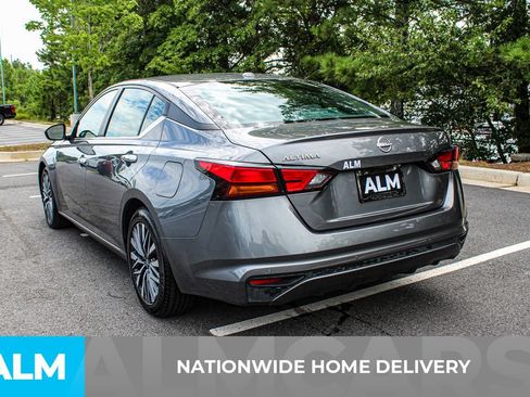 Used 2024 Nissan Altima 2.5 SV FWD image 4
