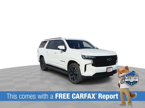 Used 2023 Chevrolet Suburban RST w/ Luxury Package AWD/4WD image 2
