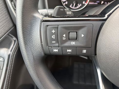 Used 2023 Nissan Rogue SV image 23