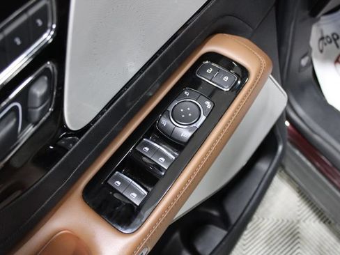 Used 2022 Lincoln Aviator Reserve w/ Equipment Group 201A AWD/4WD image 21