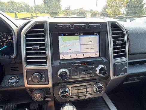 Used 2018 Ford F150 Platinum w/ Equipment Group 701A Luxury AWD/4WD image 33