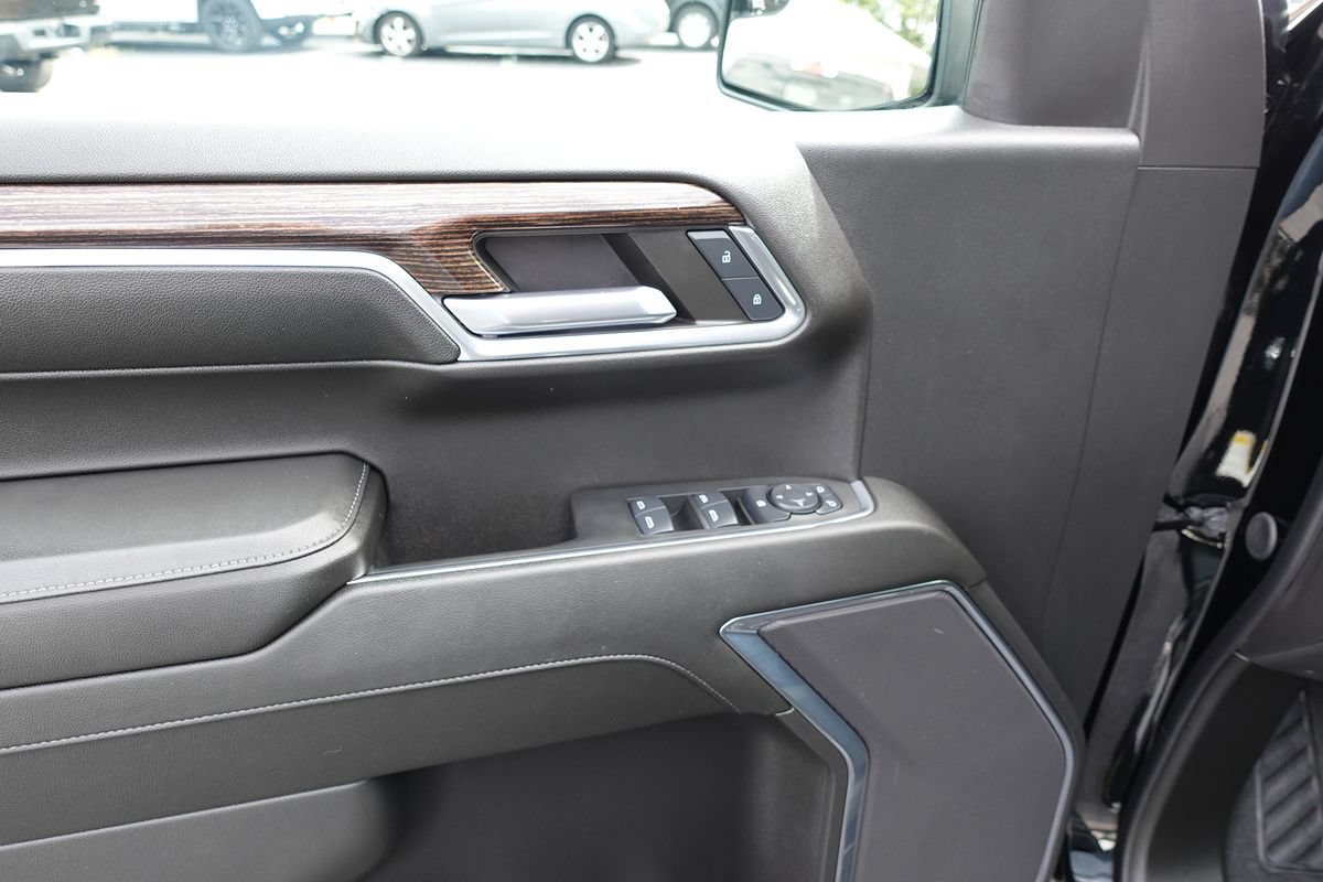 Used 2024 GMC Sierra 1500 Elevation AWD/4WD image 17
