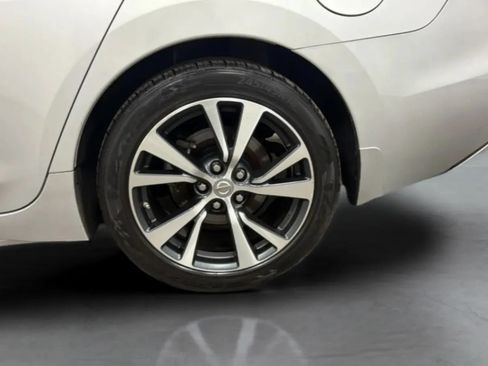 Used 2017 Nissan Maxima 3.5 SL FWD image 27
