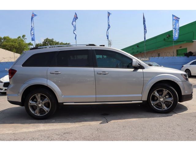 Used 2017 Dodge Journey Crossroad FWD image 9