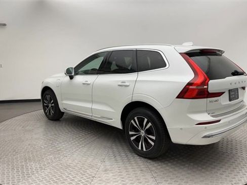 Certified 2022 Volvo XC60 T8 Inscription Expression image 4