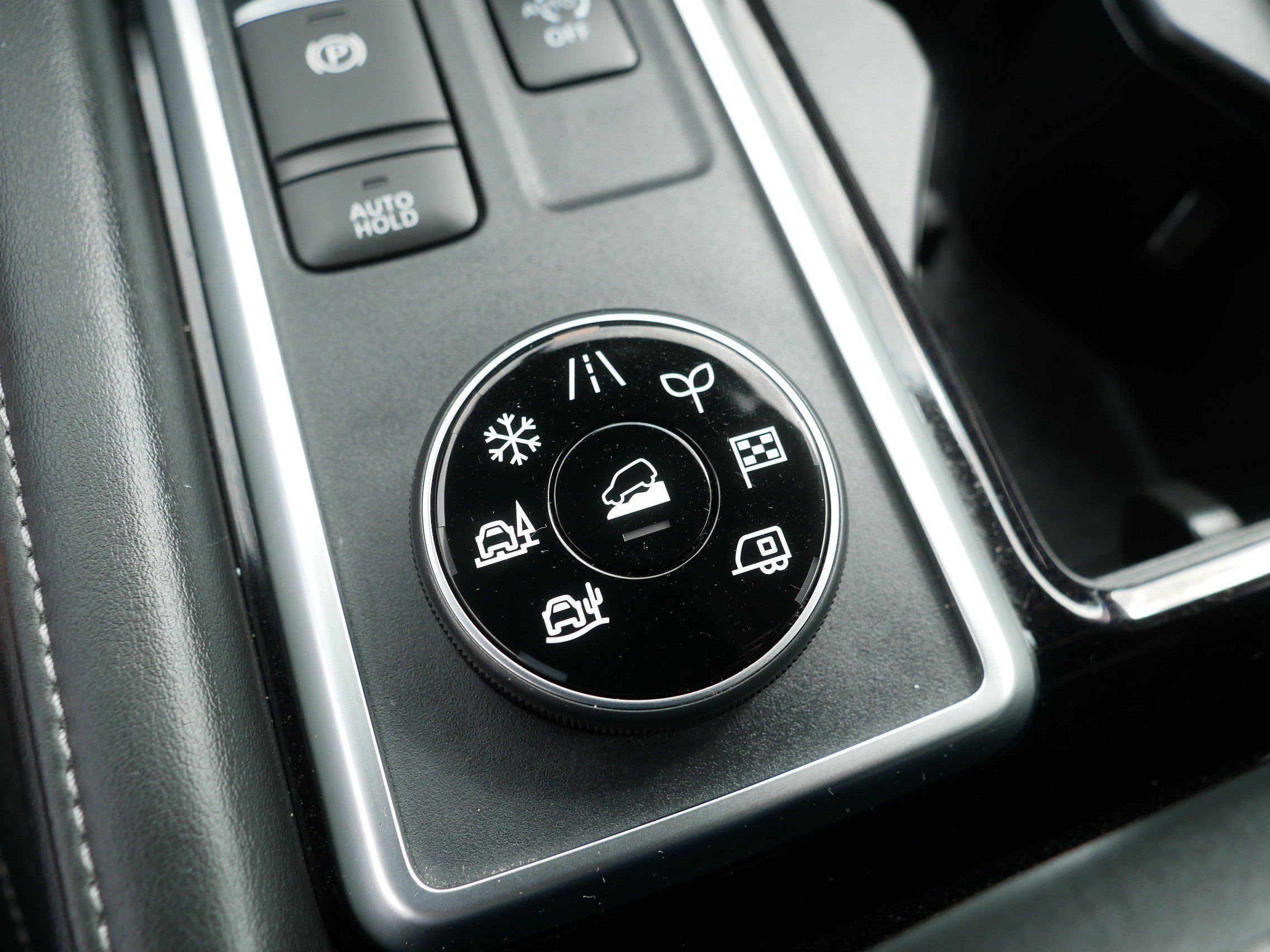 Certified 2024 Nissan Pathfinder SV AWD/4WD image 37