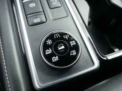 Certified 2024 Nissan Pathfinder SV AWD/4WD image 37