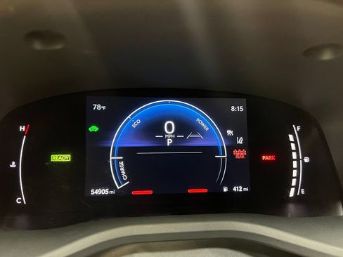 Used 2025 Toyota Camry SE FWD image 22
