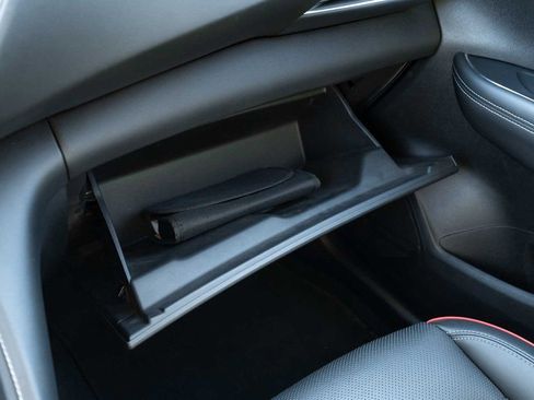 Used 2023 Buick Envision Essence w/ Sport Touring Package image 19