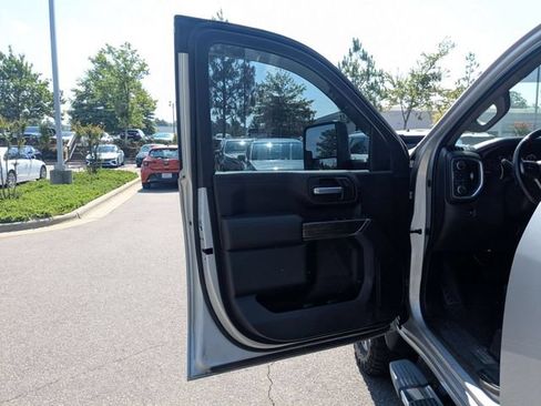 Used 2021 Chevrolet Silverado 2500 LT w/ Convenience Package AWD/4WD image 19
