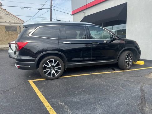 Used 2019 Honda Pilot Touring image 6