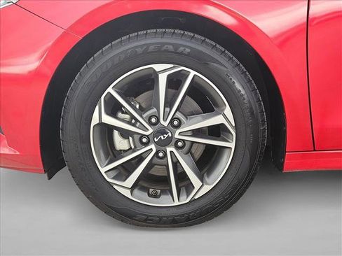 Used 2024 Kia Forte LXS FWD image 23